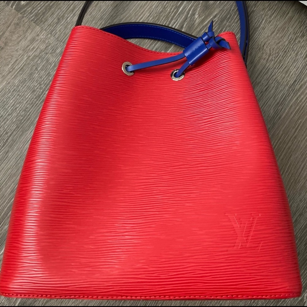 RARE Louis Vuitton Neonoe MM Epi - Picture 4 of 13
